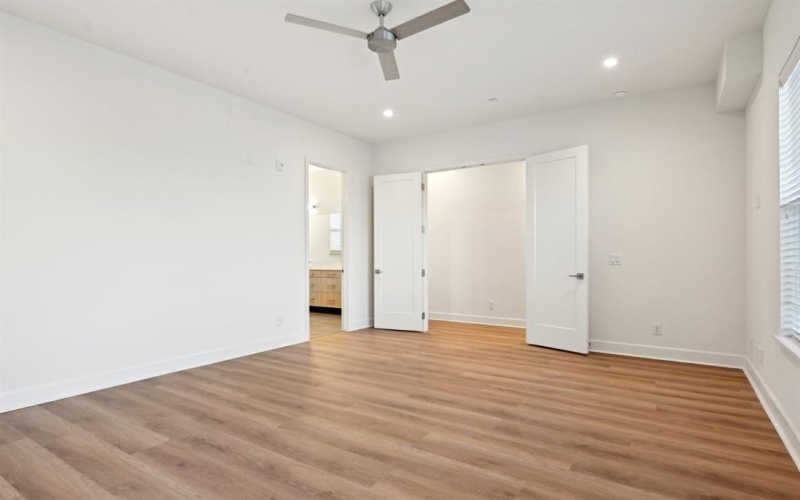 1901 S Harwood Street #307, Dallas, TX 75215, 2 Bedrooms Bedrooms, ,2 BathroomsBathrooms,Residential,For Sale,1901 S Harwood Street,20890489
