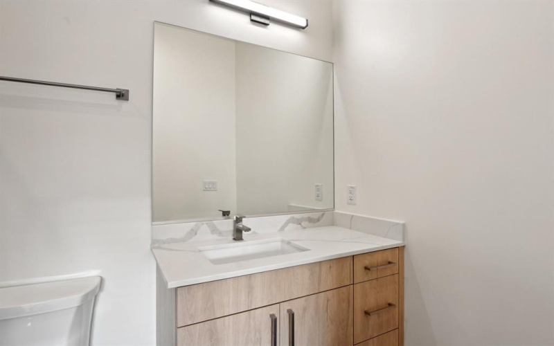 1901 S Harwood Street #307, Dallas, TX 75215, 2 Bedrooms Bedrooms, ,2 BathroomsBathrooms,Residential,For Sale,1901 S Harwood Street,20890489