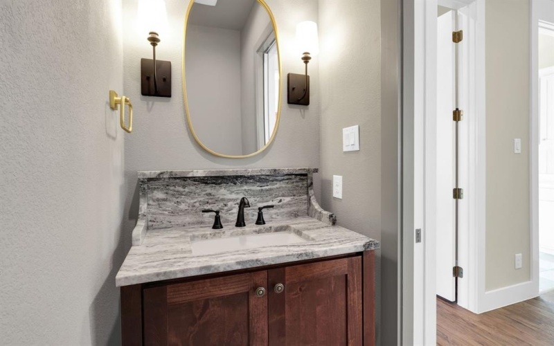 413 Dylan Way, Midlothian, TX 76065, 3 Bedrooms Bedrooms, ,2 BathroomsBathrooms,Residential,For Sale,413 Dylan Way,20891945