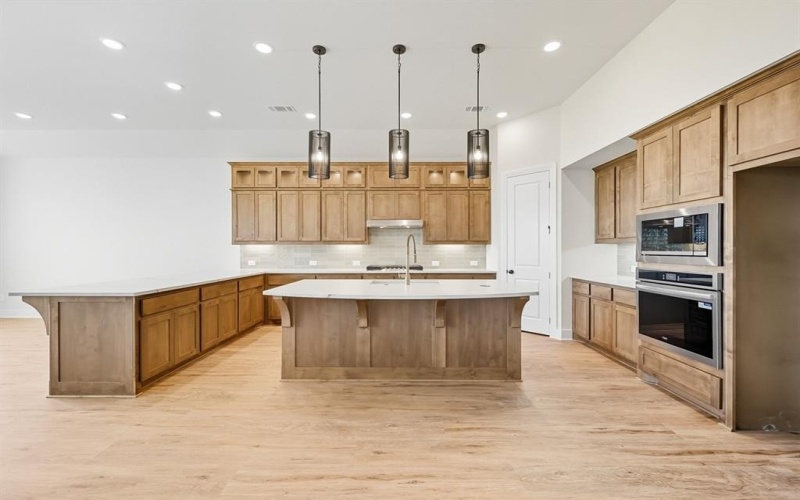 2805 Hillview Lane, Sherman, TX 75092, 4 Bedrooms Bedrooms, ,3 BathroomsBathrooms,Residential,For Sale,2805 Hillview Lane,0,20891969