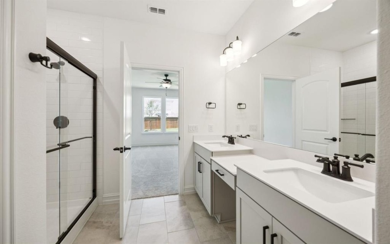 5921 Mayer Avenue, Pilot Point, TX 75009, 5 Bedrooms Bedrooms, ,5 BathroomsBathrooms,Residential,For Sale,5921 Mayer Avenue,20892724