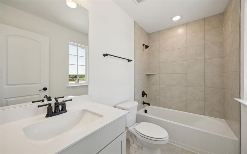 5921 Mayer Avenue, Pilot Point, TX 75009, 5 Bedrooms Bedrooms, ,5 BathroomsBathrooms,Residential,For Sale,5921 Mayer Avenue,20892724