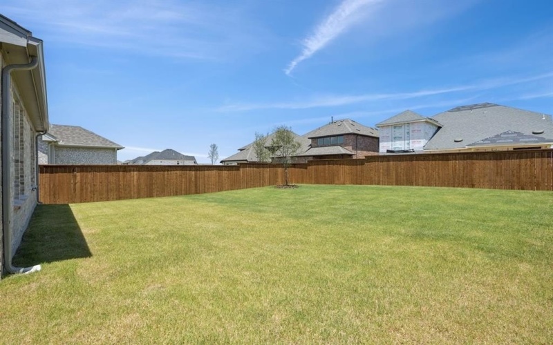 5921 Mayer Avenue, Pilot Point, TX 75009, 5 Bedrooms Bedrooms, ,5 BathroomsBathrooms,Residential,For Sale,5921 Mayer Avenue,20892724