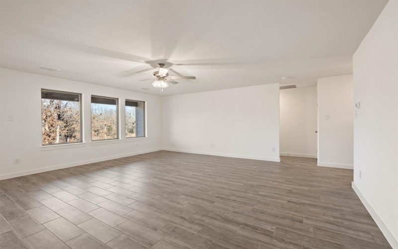 111 Jim Walters Drive, Runaway Bay, TX 76426, 3 Bedrooms Bedrooms, ,2 BathroomsBathrooms,Residential,For Sale,111 Jim Walters Drive,20892990