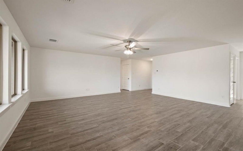 111 Jim Walters Drive, Runaway Bay, TX 76426, 3 Bedrooms Bedrooms, ,2 BathroomsBathrooms,Residential,For Sale,111 Jim Walters Drive,20892990