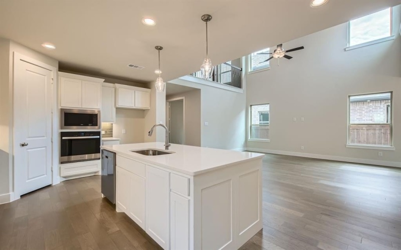 806 Trailing Vine Way, Lavon, TX 75166, 4 Bedrooms Bedrooms, ,3 BathroomsBathrooms,Residential,For Sale,806 Trailing Vine Way,20895669