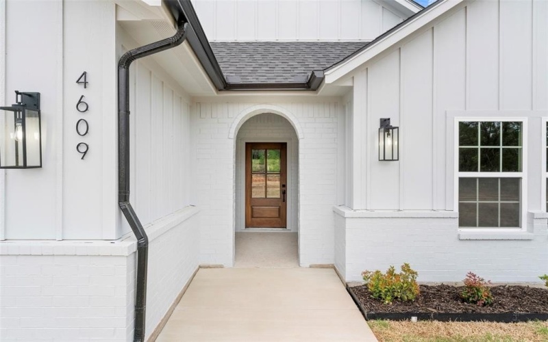 4609 Eagle Nest Court, Granbury, TX 76048, 4 Bedrooms Bedrooms, ,2 BathroomsBathrooms,Residential,For Sale,4609 Eagle Nest Court,20895675