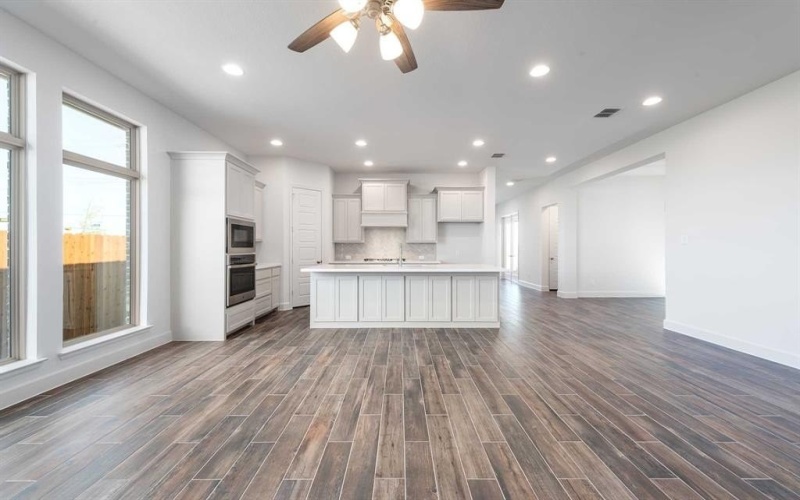 2409 Auburn Street, Fate, TX 75087, 3 Bedrooms Bedrooms, ,2 BathroomsBathrooms,Residential,For Sale,2409 Auburn Street,0,20896021
