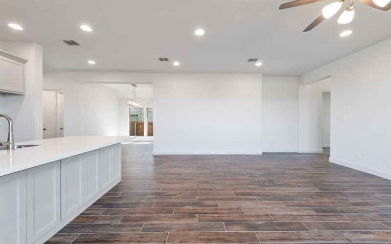 2409 Auburn Street, Fate, TX 75087, 3 Bedrooms Bedrooms, ,2 BathroomsBathrooms,Residential,For Sale,2409 Auburn Street,0,20896021