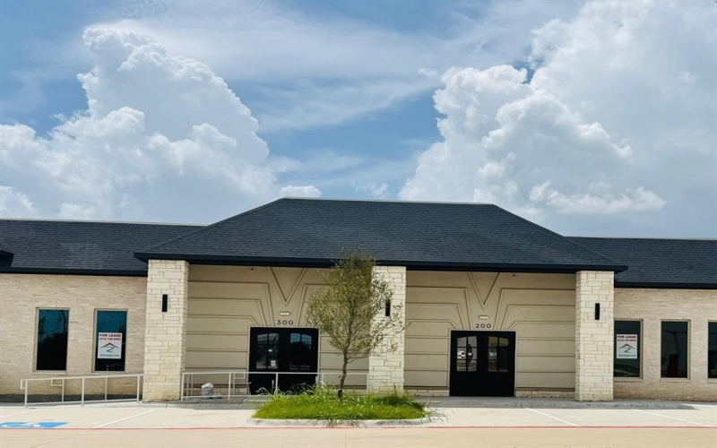 5121 S Custer Road #200, McKinney, TX 75070, ,Otro,En Venta,5121 S Custer Road,20893754