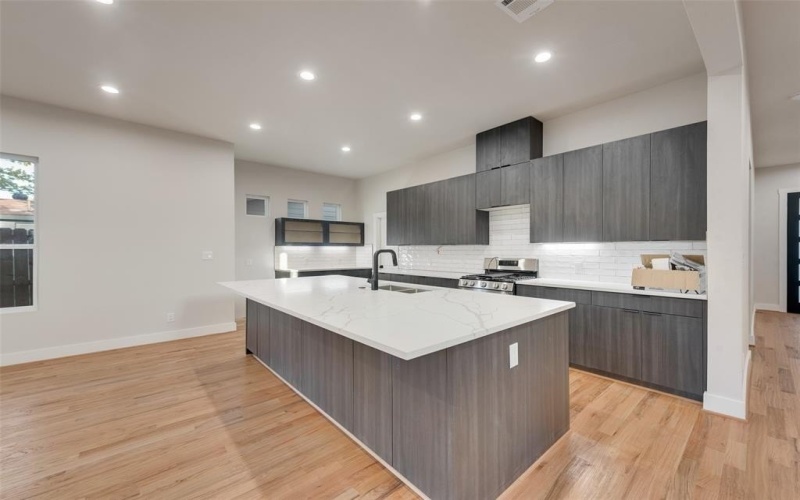 1623 Lansford Avenue, Dallas, TX 75224, 4 Habitaciones Habitaciones , ,3 BañosBaños,Residential,En Venta,1623 Lansford Avenue,20893855