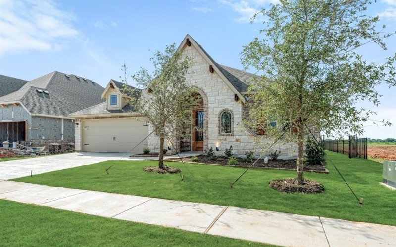 377 Paddle Boat Drive, Granbury, TX 76049, 3 Bedrooms Bedrooms, ,2 BathroomsBathrooms,Residential,For Sale,377 Paddle Boat Drive,20894050