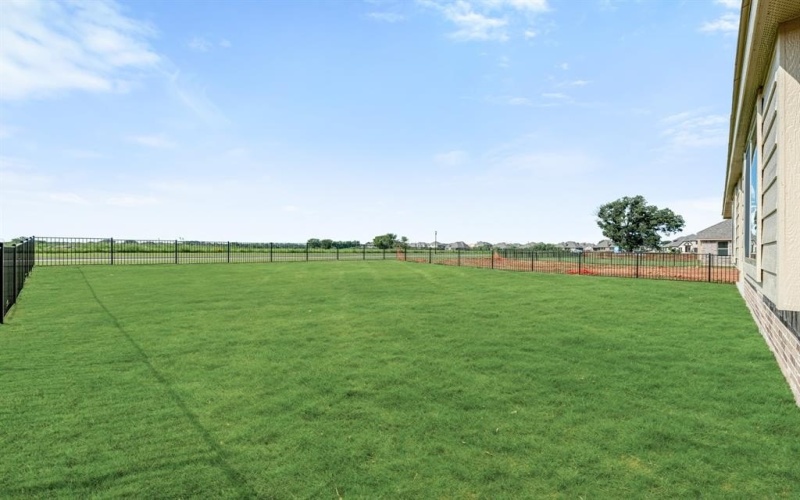 377 Paddle Boat Drive, Granbury, TX 76049, 3 Bedrooms Bedrooms, ,2 BathroomsBathrooms,Residential,For Sale,377 Paddle Boat Drive,20894050