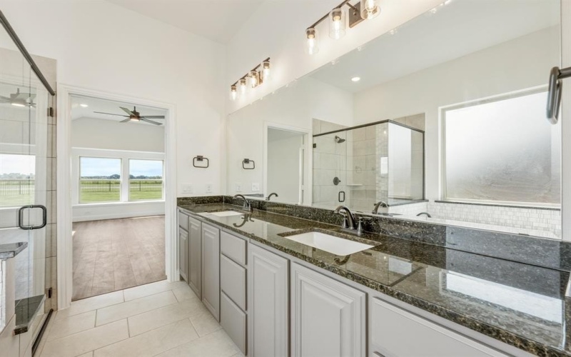 381 Paddle Boat Drive, Granbury, TX 76049, 5 Bedrooms Bedrooms, ,5 BathroomsBathrooms,Residential,For Sale,381 Paddle Boat Drive,20894155