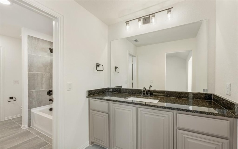 381 Paddle Boat Drive, Granbury, TX 76049, 5 Bedrooms Bedrooms, ,5 BathroomsBathrooms,Residential,For Sale,381 Paddle Boat Drive,20894155