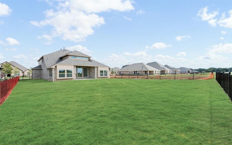 381 Paddle Boat Drive, Granbury, TX 76049, 5 Bedrooms Bedrooms, ,5 BathroomsBathrooms,Residential,For Sale,381 Paddle Boat Drive,20894155