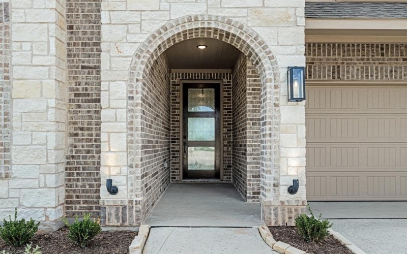 381 Paddle Boat Drive, Granbury, TX 76049, 5 Bedrooms Bedrooms, ,5 BathroomsBathrooms,Residential,For Sale,381 Paddle Boat Drive,20894155