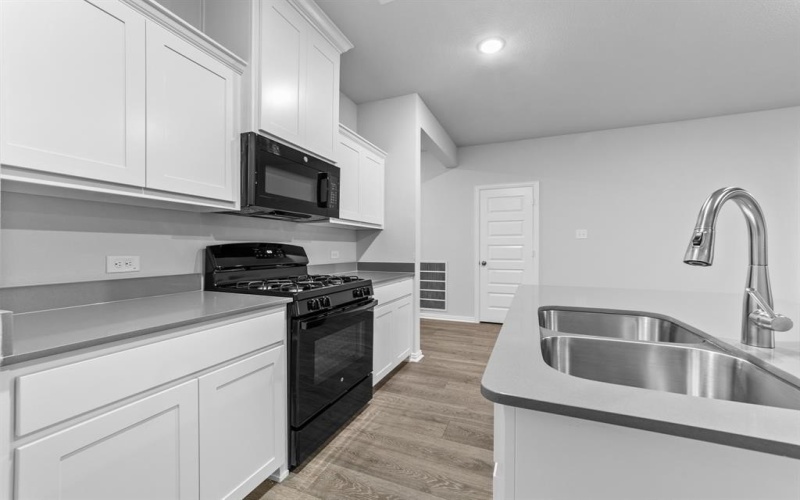 519 Forest Haven Drive, Van Alstyne, TX 75495, 4 Bedrooms Bedrooms, ,2 BathroomsBathrooms,Residential,For Sale,519 Forest Haven Drive,20894174