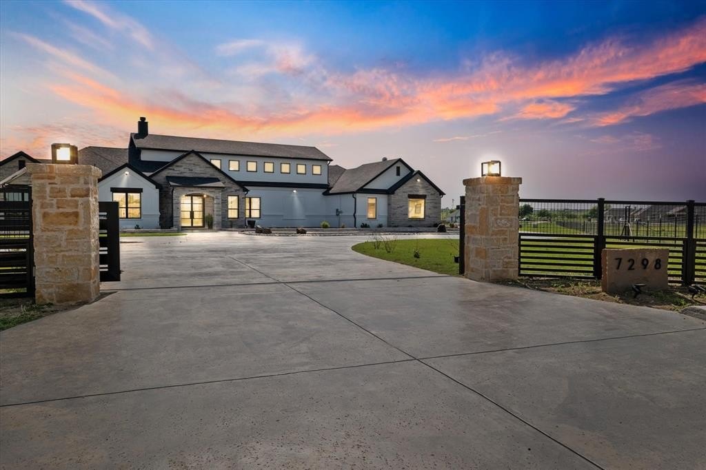 7298 Tom Trails, Krum, TX 76249, 5 Bedrooms Bedrooms, ,5 BathroomsBathrooms,Residential,For Sale,7298 Tom Trails,20894340
