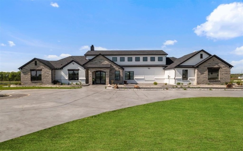 7298 Tom Trails, Krum, TX 76249, 5 Bedrooms Bedrooms, ,5 BathroomsBathrooms,Residential,For Sale,7298 Tom Trails,20894340