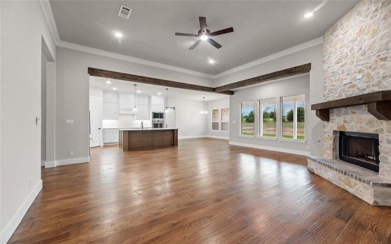 1010 Julian Drive, Van Alstyne, TX 75495, 4 Bedrooms Bedrooms, ,2 BathroomsBathrooms,Residential,For Sale,1010 Julian Drive,20894607