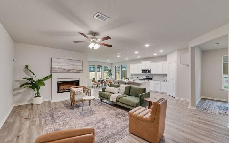 3521 Columbus Street, Gainesville, TX 76240, 3 Bedrooms Bedrooms, ,2 BathroomsBathrooms,Residential,For Sale,3521 Columbus Street,20894640