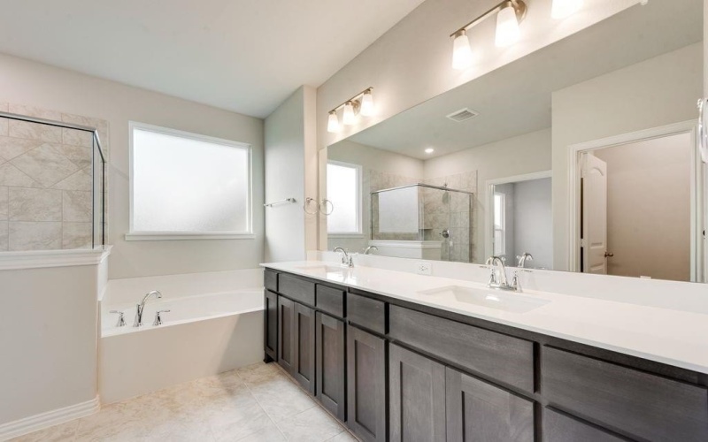 3523 Columbus Street, Gainesville, TX 76240, 3 Bedrooms Bedrooms, ,2 BathroomsBathrooms,Residential,For Sale,3523 Columbus Street,20894649