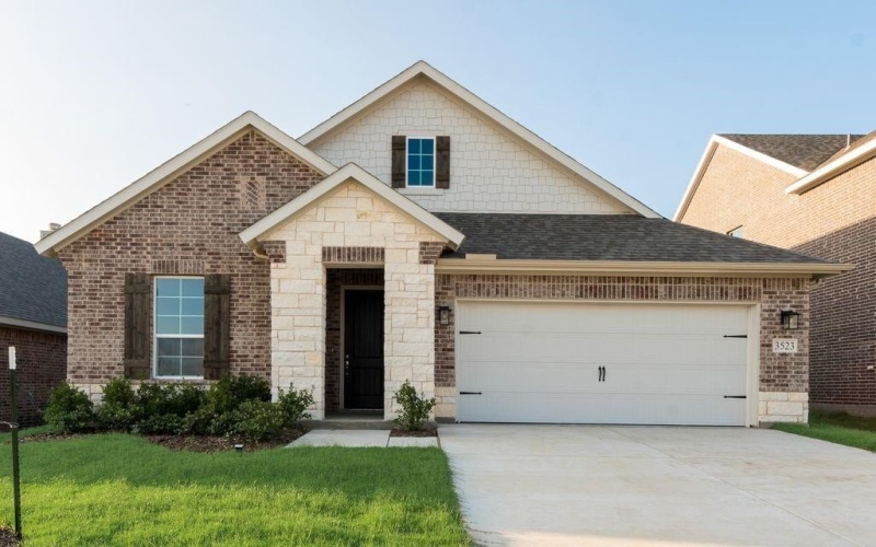 3523 Columbus Street, Gainesville, TX 76240, 3 Bedrooms Bedrooms, ,2 BathroomsBathrooms,Residential,For Sale,3523 Columbus Street,20894649