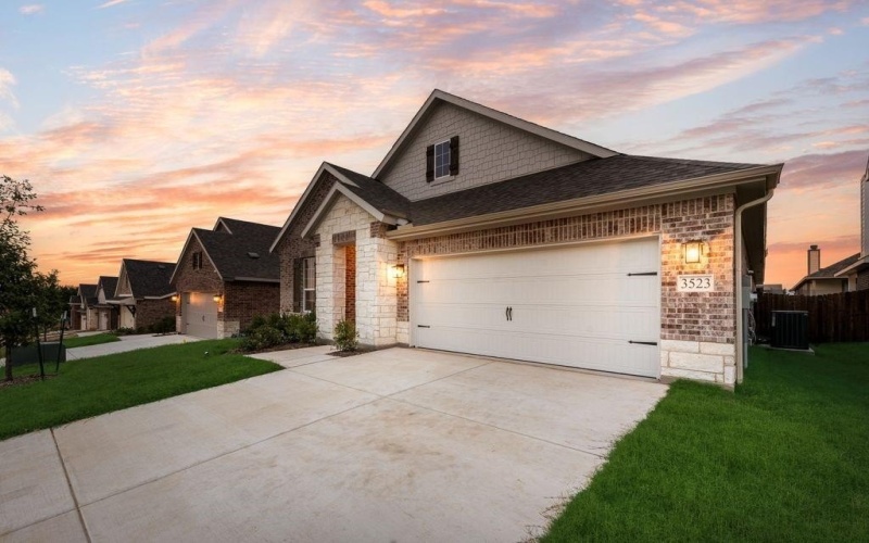 3523 Columbus Street, Gainesville, TX 76240, 3 Bedrooms Bedrooms, ,2 BathroomsBathrooms,Residential,For Sale,3523 Columbus Street,20894649