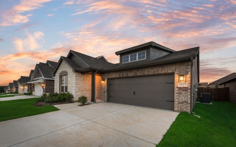 3527 Columbus Street, Gainesville, TX 76240, 4 Bedrooms Bedrooms, ,2 BathroomsBathrooms,Residential,For Sale,3527 Columbus Street,20894661
