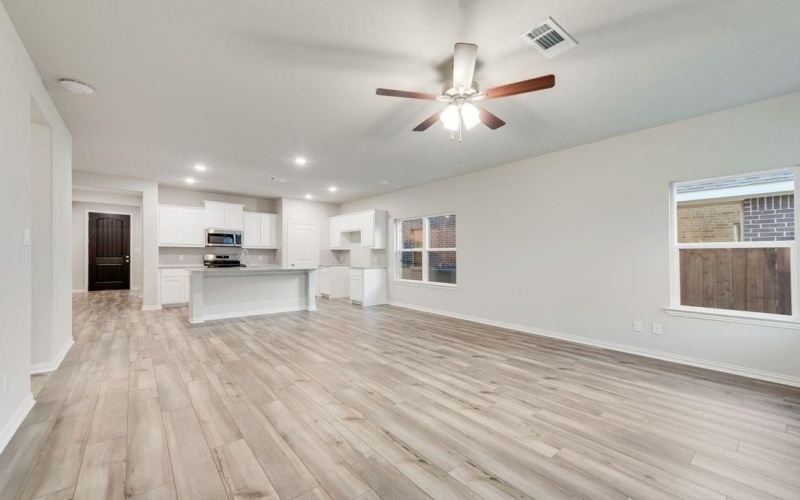 3527 Columbus Street, Gainesville, TX 76240, 4 Bedrooms Bedrooms, ,2 BathroomsBathrooms,Residential,For Sale,3527 Columbus Street,20894661