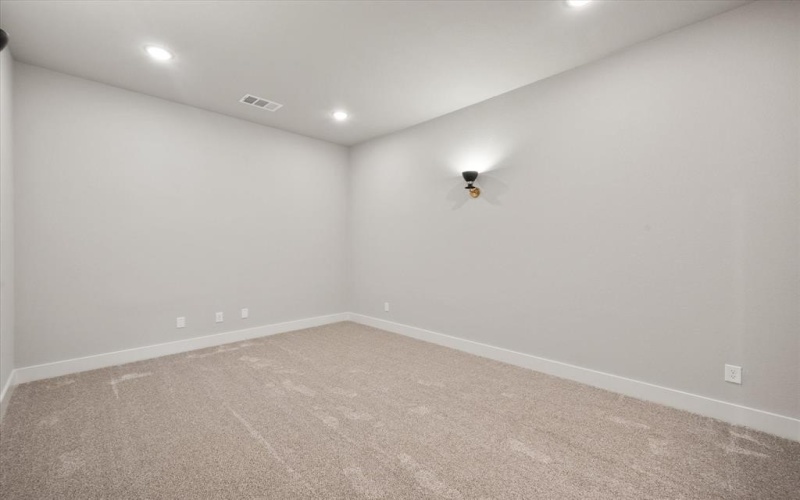 7604 Cranford Court, Arlington, TX 76001, 4 Bedrooms Bedrooms, ,3 BathroomsBathrooms,Residential,For Sale,7604 Cranford Court,20895132