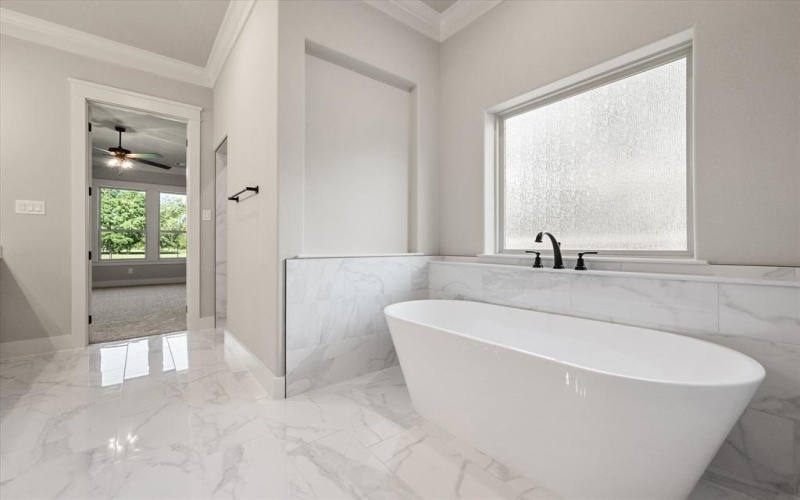 7604 Cranford Court, Arlington, TX 76001, 4 Bedrooms Bedrooms, ,3 BathroomsBathrooms,Residential,For Sale,7604 Cranford Court,20895132