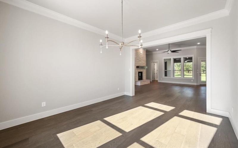 7604 Cranford Court, Arlington, TX 76001, 4 Bedrooms Bedrooms, ,3 BathroomsBathrooms,Residential,For Sale,7604 Cranford Court,20895132