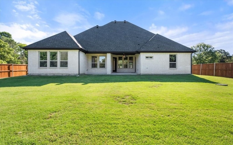 7604 Cranford Court, Arlington, TX 76001, 4 Bedrooms Bedrooms, ,3 BathroomsBathrooms,Residential,For Sale,7604 Cranford Court,20895132