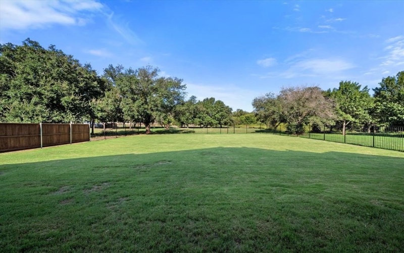 7604 Cranford Court, Arlington, TX 76001, 4 Bedrooms Bedrooms, ,3 BathroomsBathrooms,Residential,For Sale,7604 Cranford Court,20895132