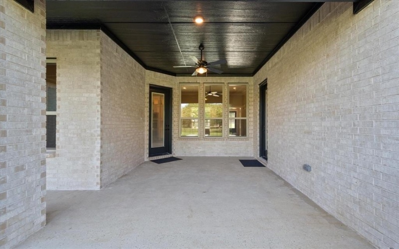 7604 Cranford Court, Arlington, TX 76001, 4 Bedrooms Bedrooms, ,3 BathroomsBathrooms,Residential,For Sale,7604 Cranford Court,20895132