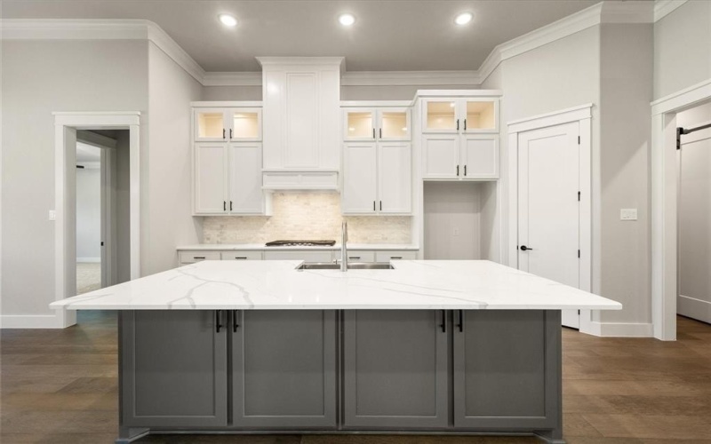 7604 Cranford Court, Arlington, TX 76001, 4 Bedrooms Bedrooms, ,3 BathroomsBathrooms,Residential,For Sale,7604 Cranford Court,20895132
