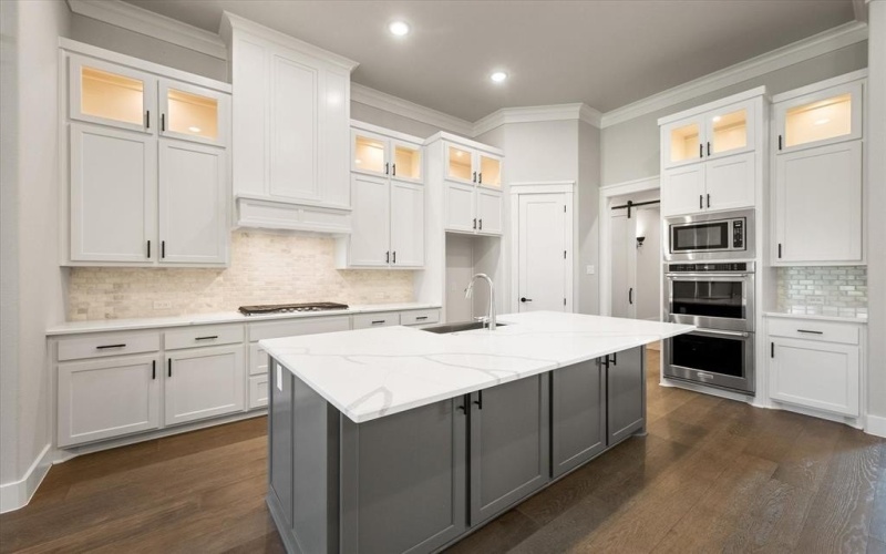 7604 Cranford Court, Arlington, TX 76001, 4 Bedrooms Bedrooms, ,3 BathroomsBathrooms,Residential,For Sale,7604 Cranford Court,20895132
