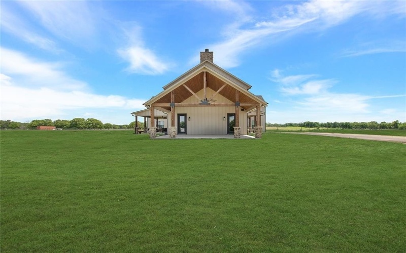 3106 County Road 2526, Quinlan, TX 75474, 4 Bedrooms Bedrooms, ,5 BathroomsBathrooms,Residential,For Sale,3106 County Road 2526,20895345