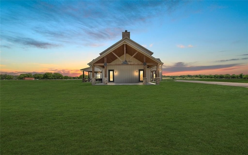 3106 County Road 2526, Quinlan, TX 75474, 4 Bedrooms Bedrooms, ,5 BathroomsBathrooms,Residential,For Sale,3106 County Road 2526,20895345