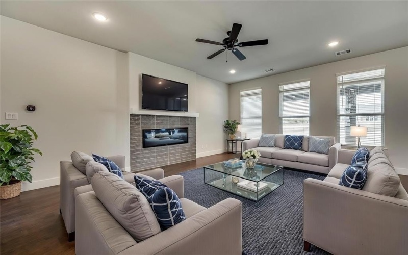 4021 Lagos Drive, Midlothian, TX 76065, 4 Bedrooms Bedrooms, ,2 BathroomsBathrooms,Residential,For Sale,4021 Lagos Drive,20895597