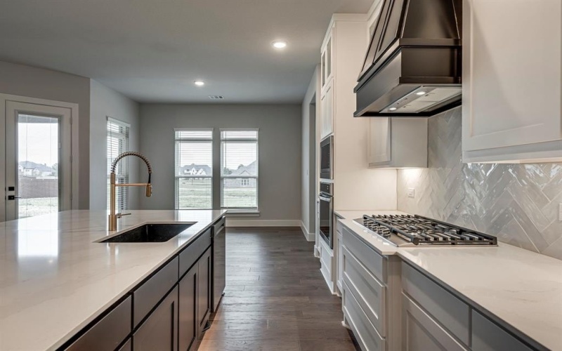 4018 Nola Drive, Midlothian, TX 76065, 4 Bedrooms Bedrooms, ,3 BathroomsBathrooms,Residential,For Sale,4018 Nola Drive,20895615