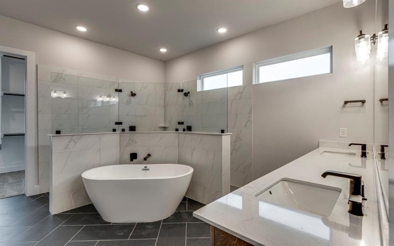 4018 Nola Drive, Midlothian, TX 76065, 4 Bedrooms Bedrooms, ,3 BathroomsBathrooms,Residential,For Sale,4018 Nola Drive,20895615