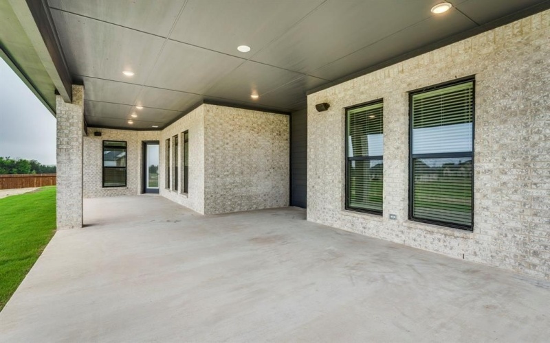 4018 Nola Drive, Midlothian, TX 76065, 4 Bedrooms Bedrooms, ,3 BathroomsBathrooms,Residential,For Sale,4018 Nola Drive,20895615