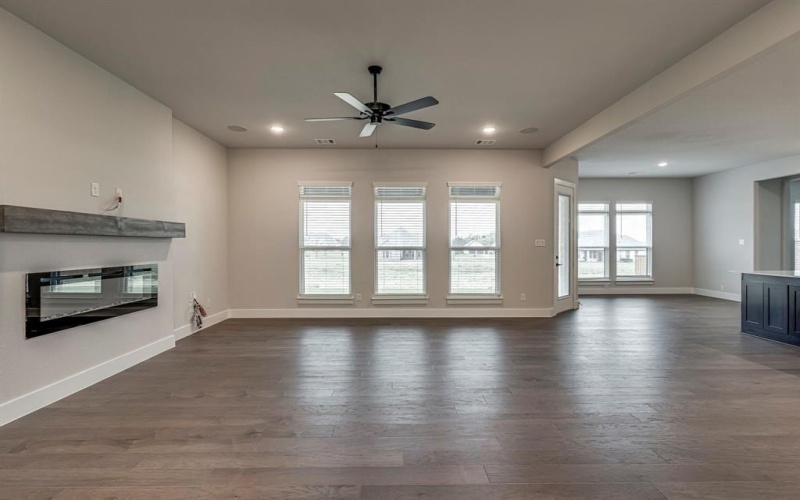 4018 Nola Drive, Midlothian, TX 76065, 4 Bedrooms Bedrooms, ,3 BathroomsBathrooms,Residential,For Sale,4018 Nola Drive,20895615