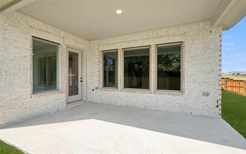 2406 Christopher Road, Mansfield, TX 76063, 4 Habitaciones Habitaciones , ,5 BañosBaños,Residential,En Venta,2406 Christopher Road,0,20895618