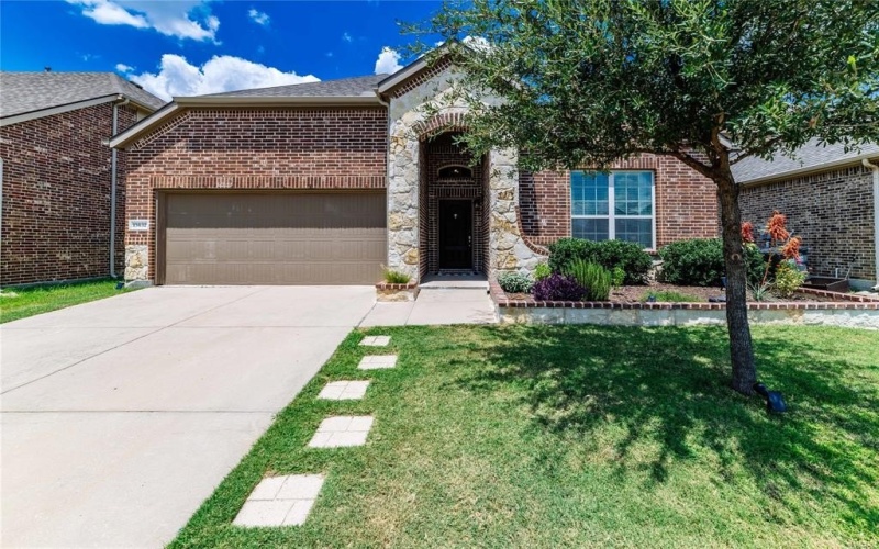 15832 Dorrington Drive, Frisco, TX 75036, 4 Bedrooms Bedrooms, ,2 BathroomsBathrooms,Residential,For Sale,15832 Dorrington Drive,20898037