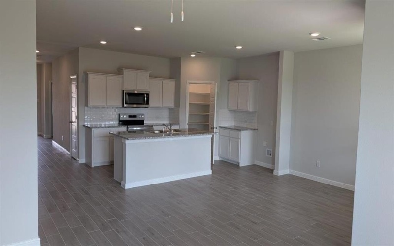 1008 TRACTION Trail, Cleburne, TX 76031, 4 Habitaciones Habitaciones , ,2 BañosBaños,Residential,En Venta,1008 TRACTION Trail,20898068