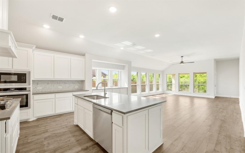 182 Creekside Drive, Sanger, TX 76266, 4 Habitaciones Habitaciones , ,3 BañosBaños,Residential,En Venta,182 Creekside Drive,20898166